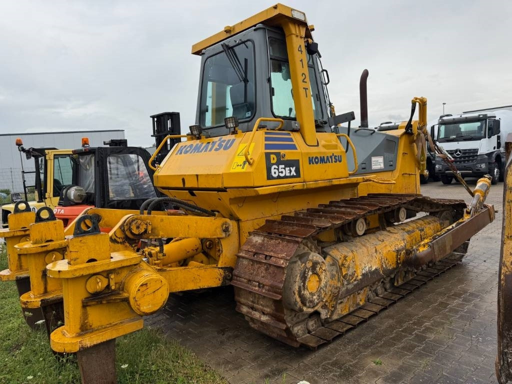 Komatsu D 65 EX-12 - Buldôzer: foto 4 Komatsu D 65 EX-12 - Buldôzer: foto 4