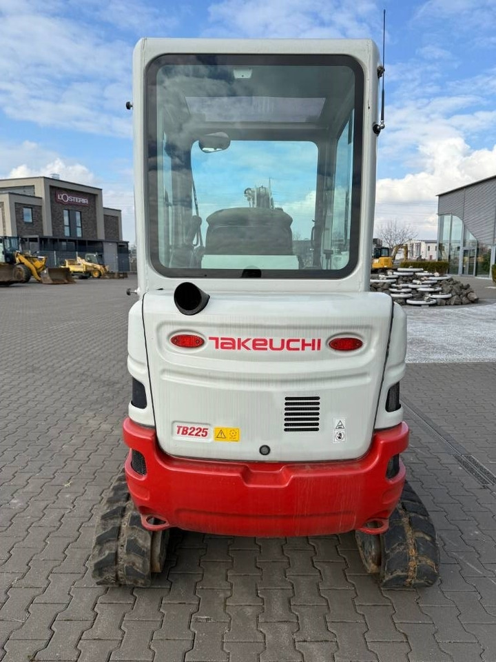 Takeuchi TB 225 V3 - Mini escavadeira: foto 3 Takeuchi TB 225 V3 - Mini escavadeira: foto 3