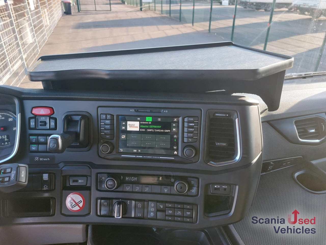 SCANIA R 450 B6x2*4NA - Caminhão basculante: foto 5 SCANIA R 450 B6x2*4NA - Caminhão basculante: foto 5