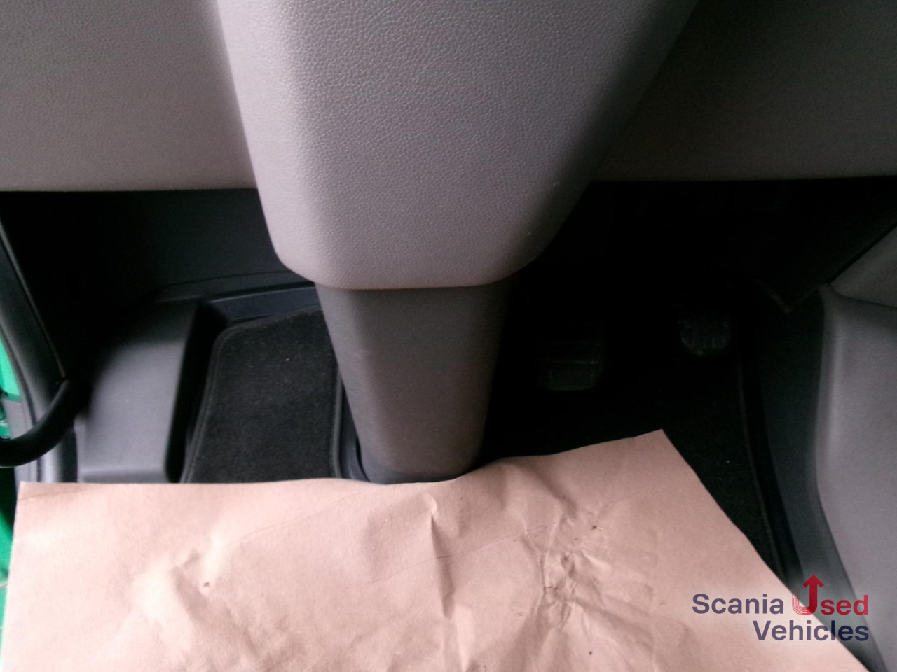 SCANIA R 450 A4x2EB 2 Tanks Standklima TOP!!! - Tractor: foto 4 SCANIA R 450 A4x2EB 2 Tanks Standklima TOP!!! - Tractor: foto 4