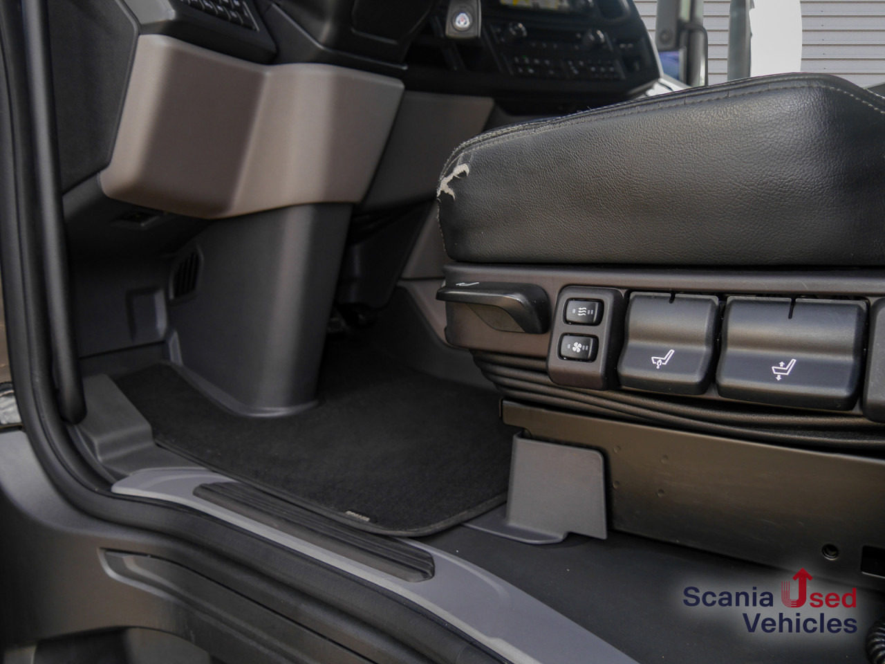 SCANIA R 450 A4x2NB - Voll-Luft / 4-Federung - - Tractor: foto 4 SCANIA R 450 A4x2NB - Voll-Luft / 4-Federung - - Tractor: foto 4