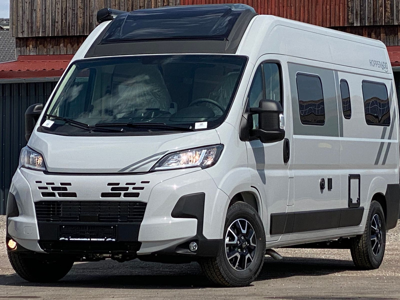 Carado CV 600 Dieselstandheizung, Skyroof, white Label - Campervan: foto 2 Carado CV 600 Dieselstandheizung, Skyroof, white Label - Campervan: foto 2