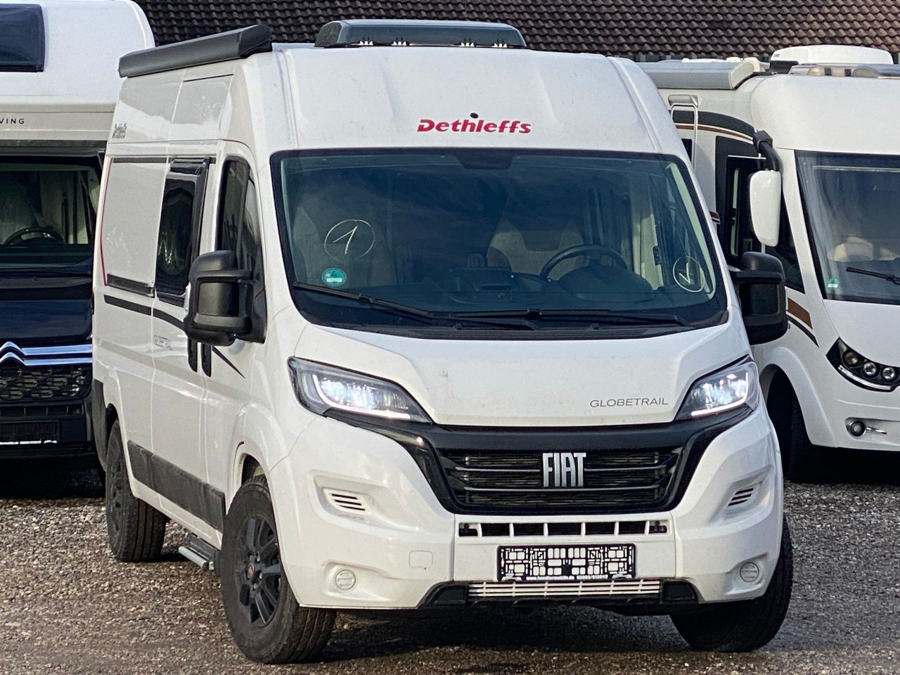 Dethleffs Globetrail CVD 600 DK Classic - Campervan: foto 1 Dethleffs Globetrail CVD 600 DK Classic - Campervan: foto 1