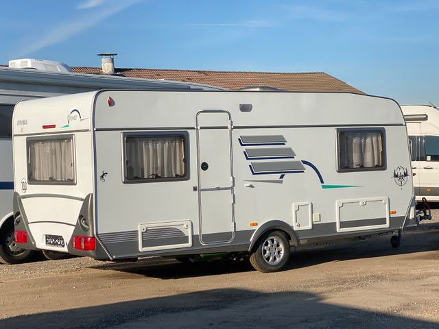 HYMER / ERIBA / HYMERCAR Nova 530 Swing mit Längsbetten und Moser, top Zu - Caravana: foto 5 HYMER / ERIBA / HYMERCAR Nova 530 Swing mit Längsbetten und Moser, top Zu - Caravana: foto 5