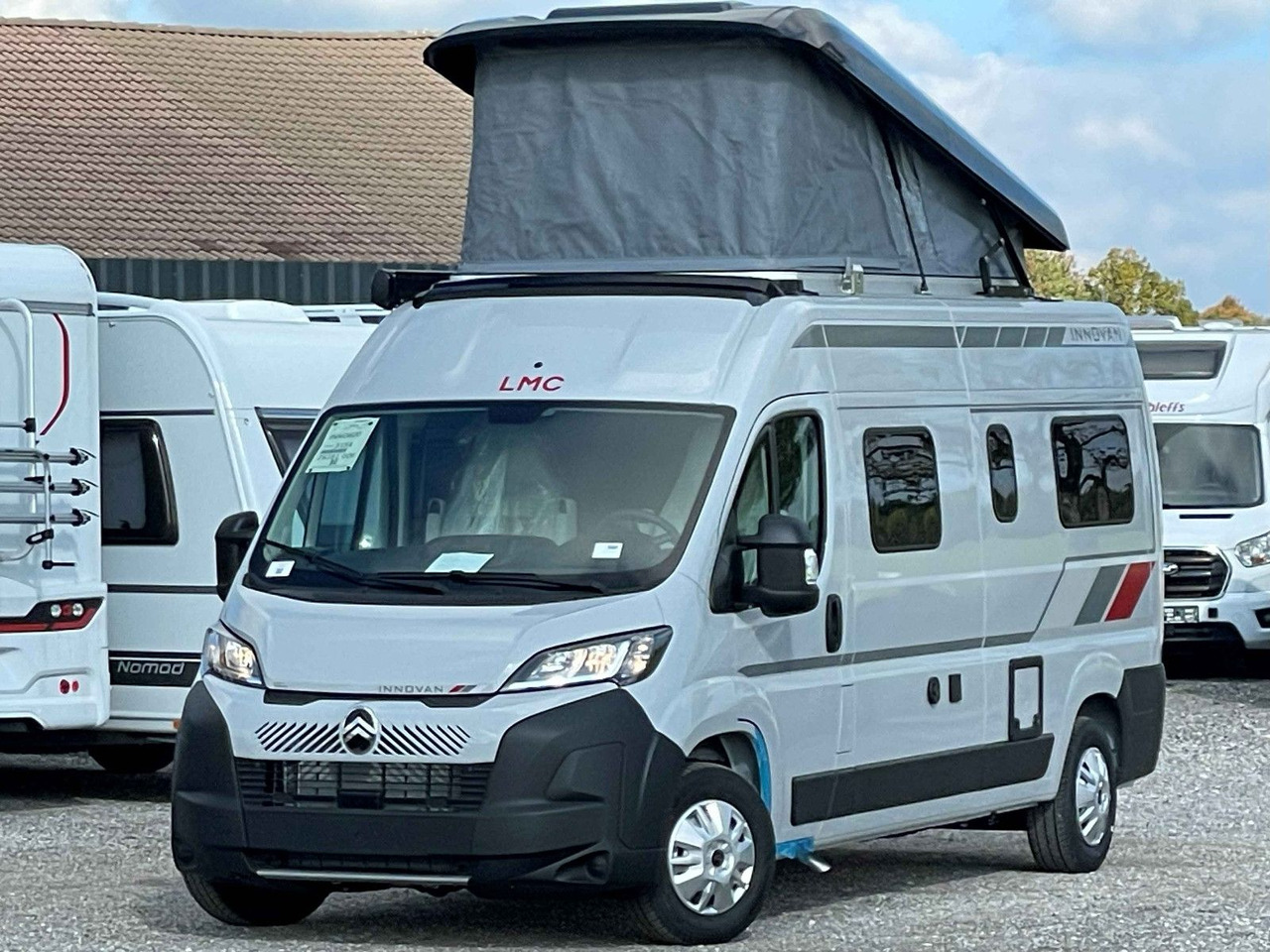 LMC INNOVAN 600 ,ASD, Aufstelldach,26 Modell, - Campervan: foto 4 LMC INNOVAN 600 ,ASD, Aufstelldach,26 Modell, - Campervan: foto 4