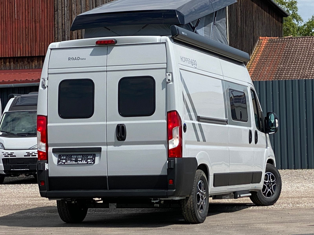 LMC INNOVAN 600 ,Aufstelldach,Automatik,25 Modell - Campervan: foto 5 LMC INNOVAN 600 ,Aufstelldach,Automatik,25 Modell - Campervan: foto 5