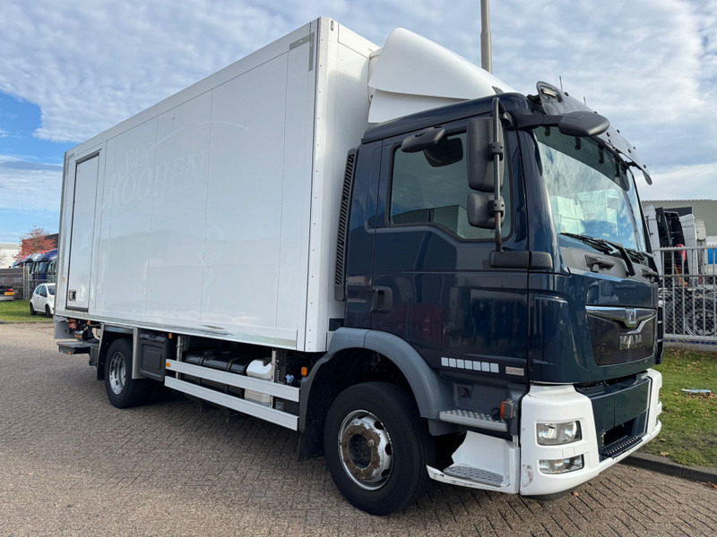 MAN TGM 12.220 / Carrier / Euro 6 / Tail Lift / TUV: 9-2026 / Belgium Truck - Caminhão frigorífico: foto 4 MAN TGM 12.220 / Carrier / Euro 6 / Tail Lift / TUV: 9-2026 / Belgium Truck - Caminhão frigorífico: foto 4