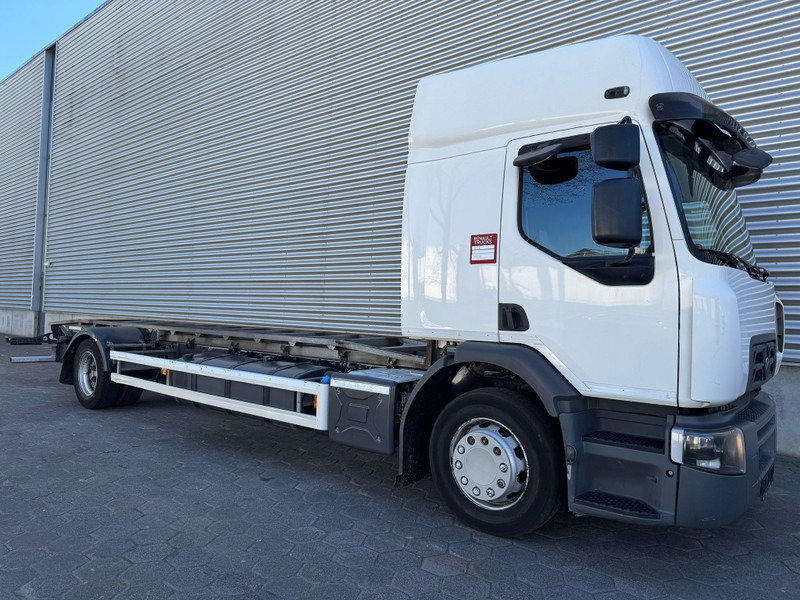 Renault D16 / BDF / Wide / 4 In Stock / TUV: 6-2025 / Belgium Truck - Caminhão transportador de contêineres/ Caixa móvel: foto 2 Renault D16 / BDF / Wide / 4 In Stock / TUV: 6-2025 / Belgium Truck - Caminhão transportador de contêineres/ Caixa móvel: foto 2