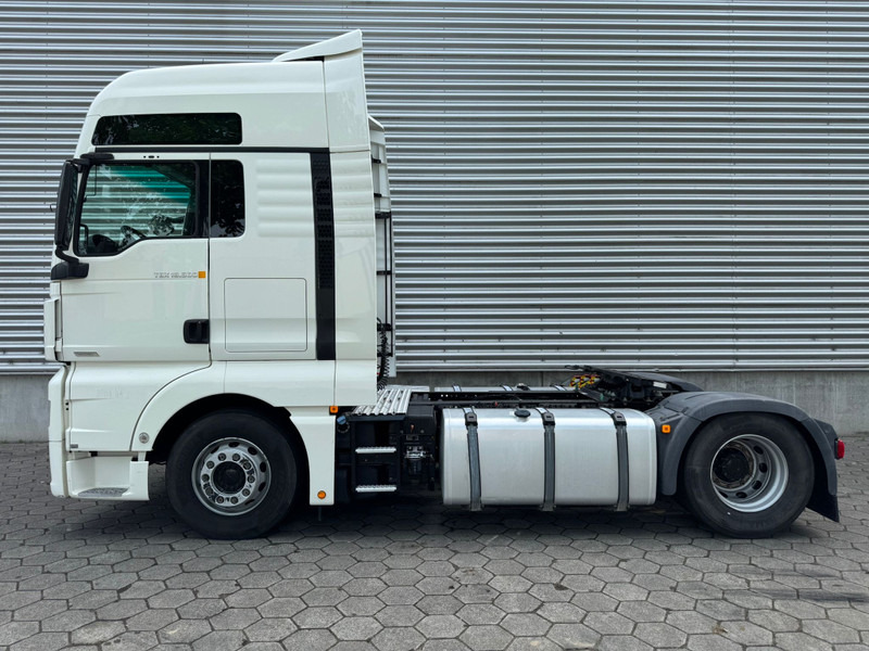 MAN TGX 18.500 XXL / Intarder / Roof Klima / 2 Tanks - Tractor: foto 5 MAN TGX 18.500 XXL / Intarder / Roof Klima / 2 Tanks - Tractor: foto 5