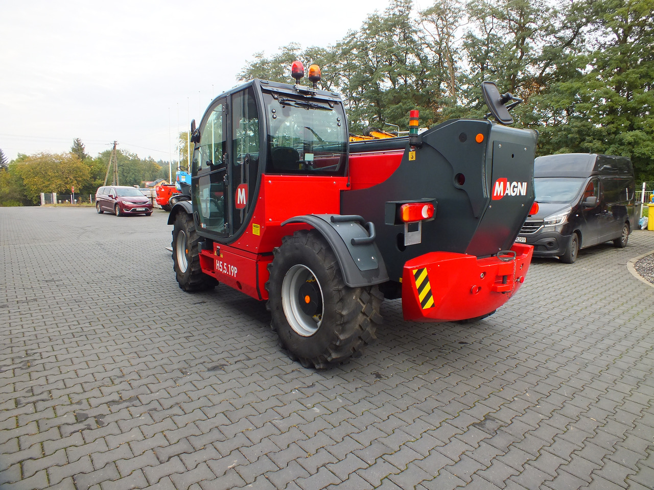 MAGNI TH5,5.19P - Pá carregadora telescópica de Máquina de construção: foto 3 MAGNI TH5,5.19P - Pá carregadora telescópica de Máquina de construção: foto 3