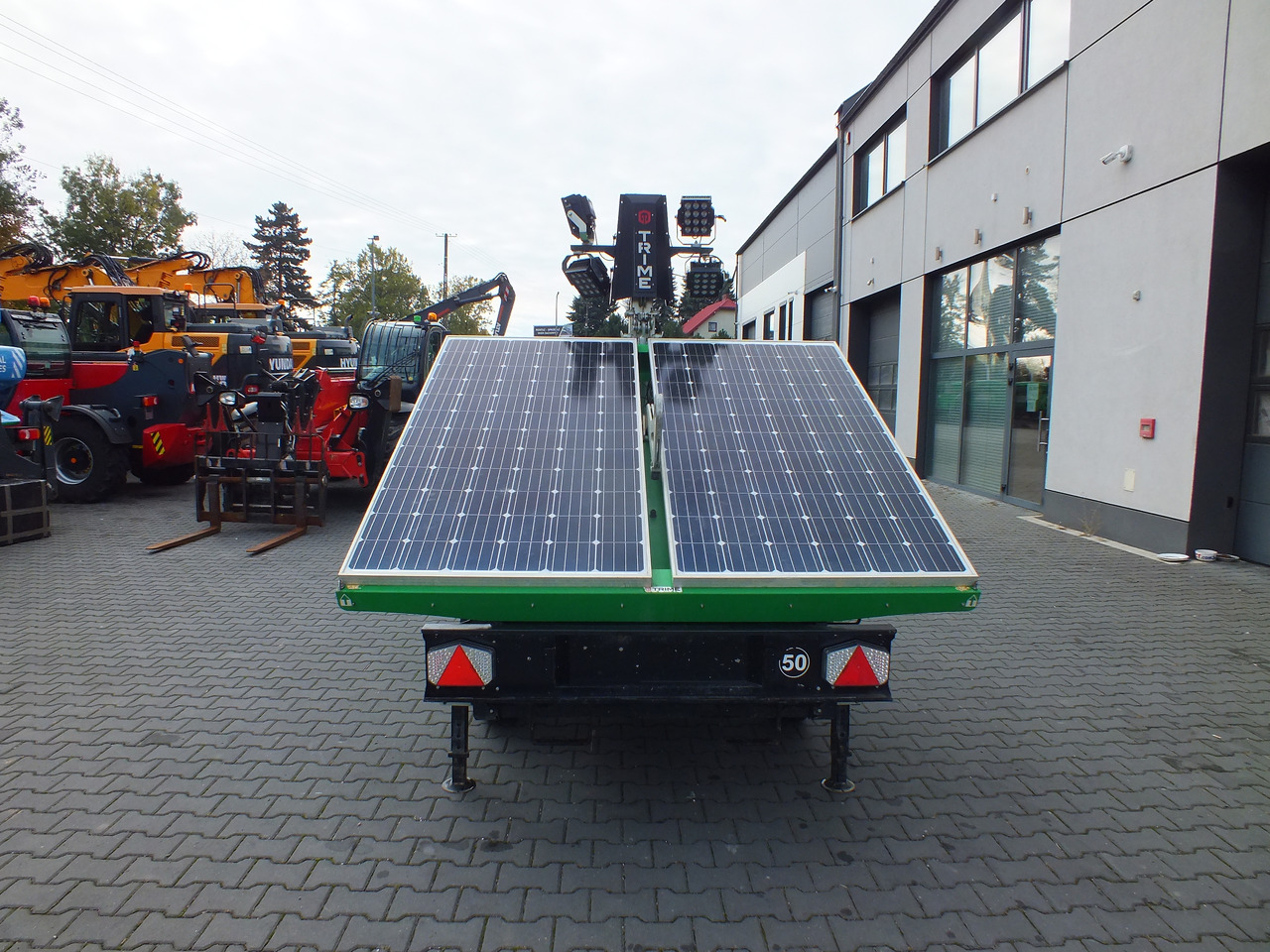 TRIME X-SOLAR - Torre de iluminação de Escavadeira: foto 2 TRIME X-SOLAR - Torre de iluminação de Escavadeira: foto 2