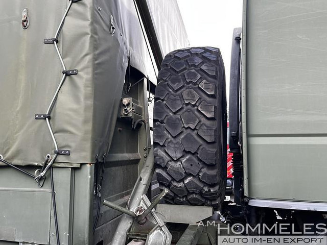 Camião de caixa aberta/ Plataforma Iveco 100E22 4x4 (M104): foto 11