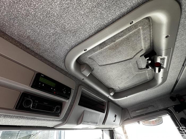 Camião de caixa aberta/ Plataforma Iveco 100E22 4x4 (M104): foto 7