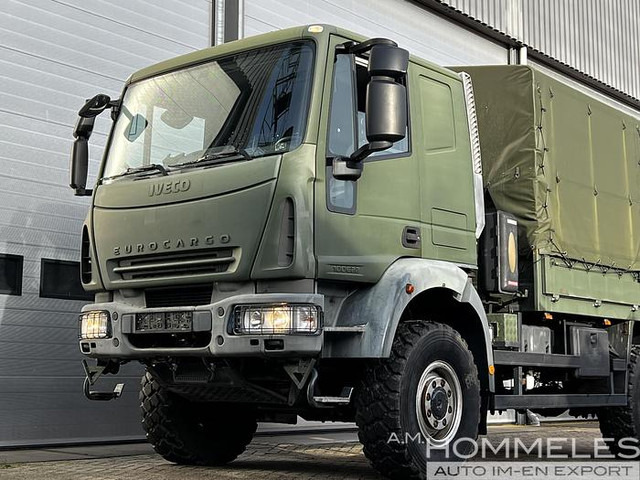 Camião de caixa aberta/ Plataforma Iveco 100E22 4x4 (M104): foto 16