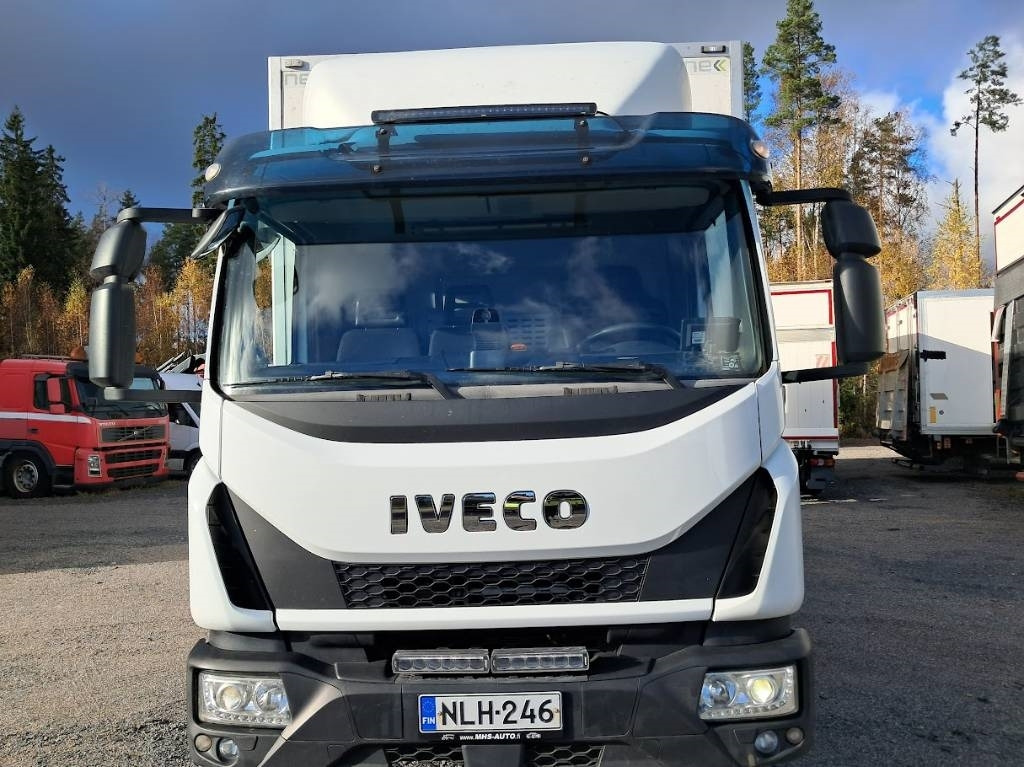 Iveco Eurocargo 100 E21 - Caminhão furgão: foto 3 Iveco Eurocargo 100 E21 - Caminhão furgão: foto 3