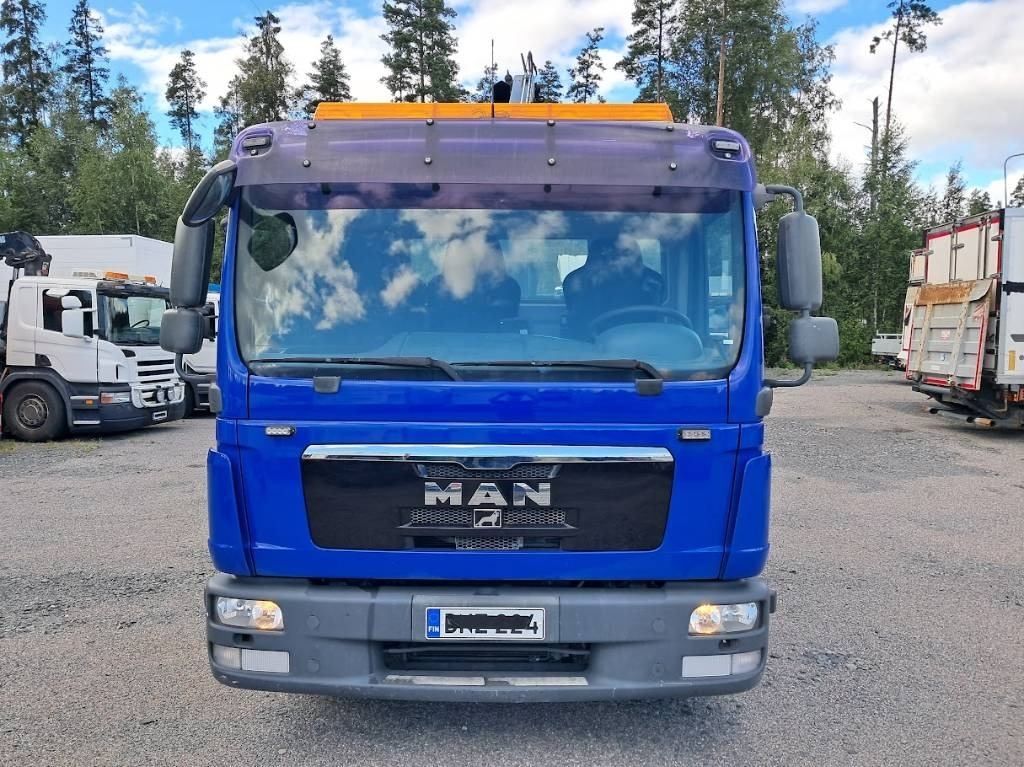 MAN TGL 8.150 Hiab 066-2 10v tarkastettu - Caminhão grua: foto 4 MAN TGL 8.150 Hiab 066-2 10v tarkastettu - Caminhão grua: foto 4