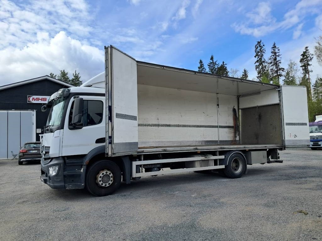 Mercedes-Benz Antos 1824L - Caminhão furgão: foto 1 Mercedes-Benz Antos 1824L - Caminhão furgão: foto 1