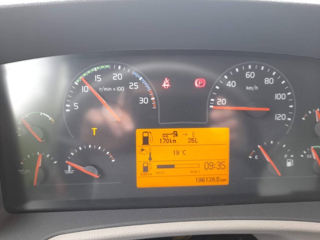 Volvo FL 210 - Caminhão frigorífico: foto 5 Volvo FL 210 - Caminhão frigorífico: foto 5