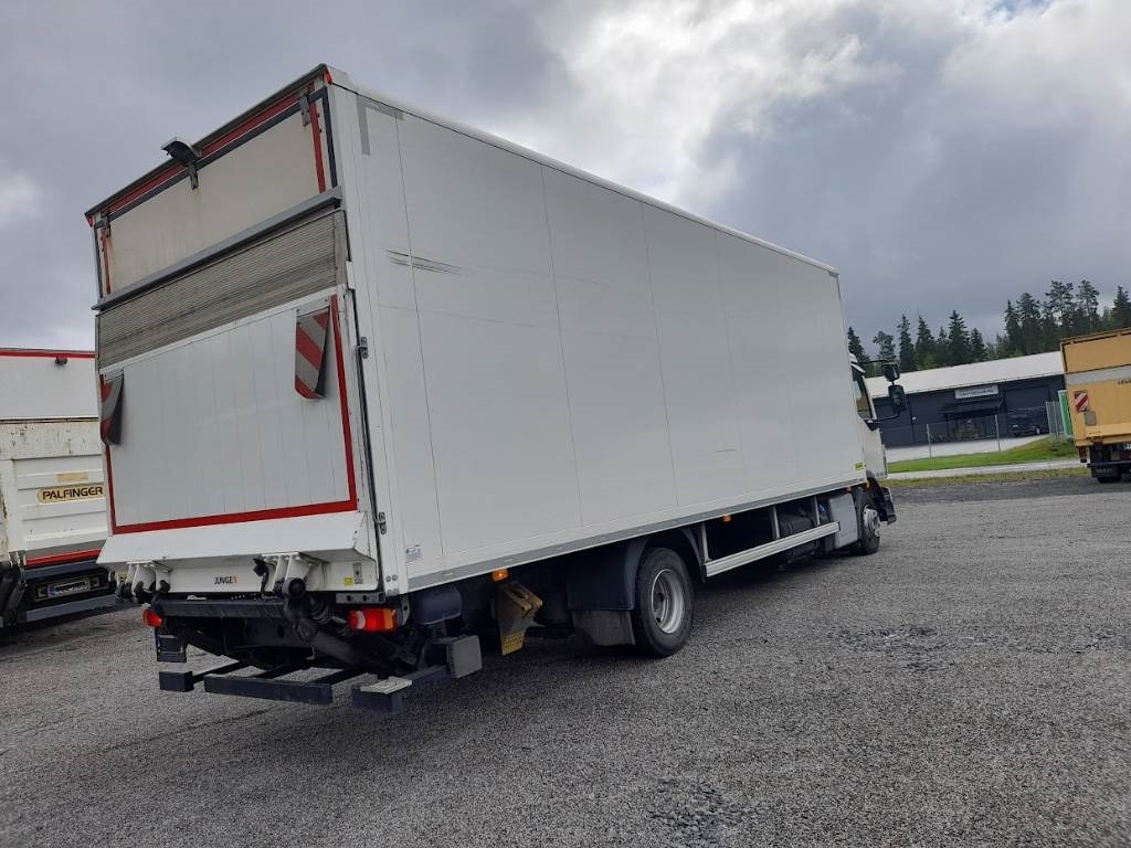 Caminhão frigorífico Volvo FL 210: foto 7