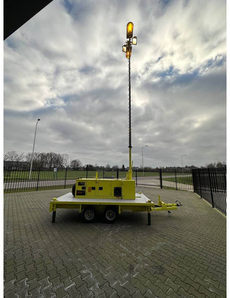 Atlas-Copco Unique generator with light pole on trailer! - Gerador elétrico: foto 4 Atlas-Copco Unique generator with light pole on trailer! - Gerador elétrico: foto 4