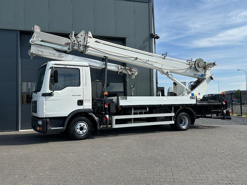 Böcker AK 32/1500 SPS Truck Crane,28.694 km!,3.926 hours! - Grua todo o terreno: foto 1 Böcker AK 32/1500 SPS Truck Crane,28.694 km!,3.926 hours! - Grua todo o terreno: foto 1