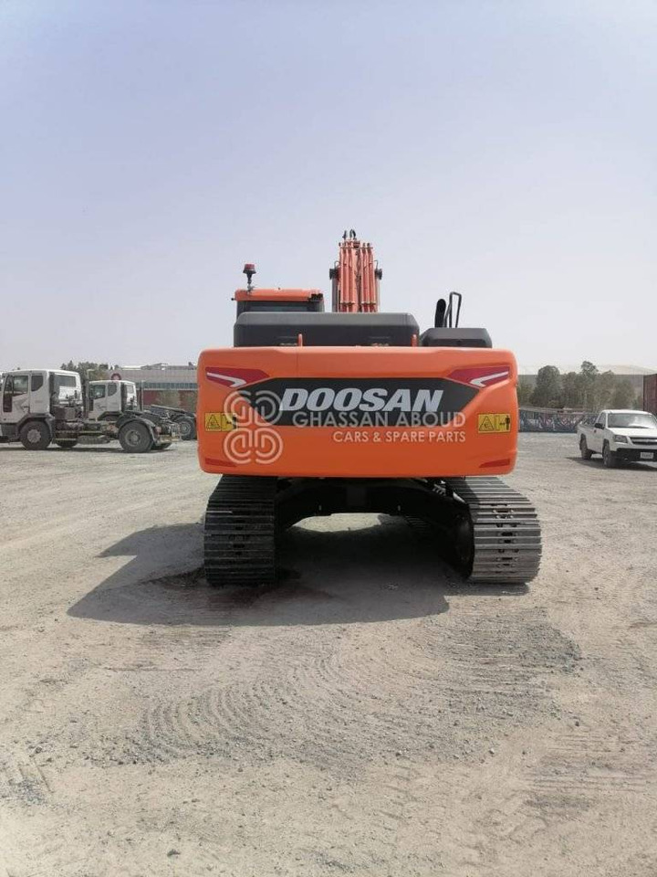 DOOSAN DX225 LCA – CHAIN EXCAVATOR OPERATING WEIGHT 22 TON APPROX. WITH BUCKET 1.08 Cu.M BUCKET ( HEAVY DUTY) MY2022 - Escavadora de rastos: foto 2 DOOSAN DX225 LCA – CHAIN EXCAVATOR OPERATING WEIGHT 22 TON APPROX. WITH BUCKET 1.08 Cu.M BUCKET ( HEAVY DUTY) MY2022 - Escavadora de rastos: foto 2