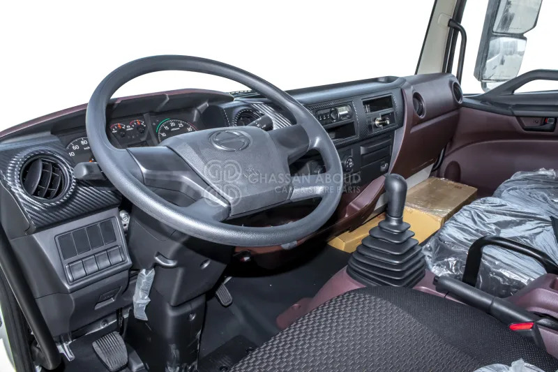 Hino 500 FD 4x2 Chassis - Caminhão chassi: foto 5 Hino 500 FD 4x2 Chassis - Caminhão chassi: foto 5