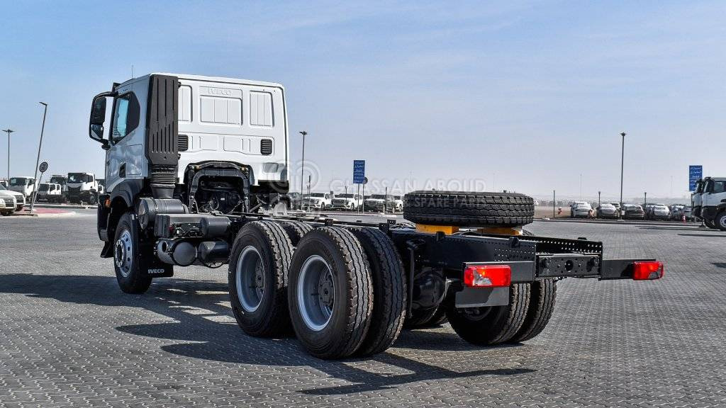 IVECO T-WAY Chassis 6×4 AT380T47H WHEELBASE 4500 MY24 - Caminhão chassi: foto 4 IVECO T-WAY Chassis 6×4 AT380T47H WHEELBASE 4500 MY24 - Caminhão chassi: foto 4