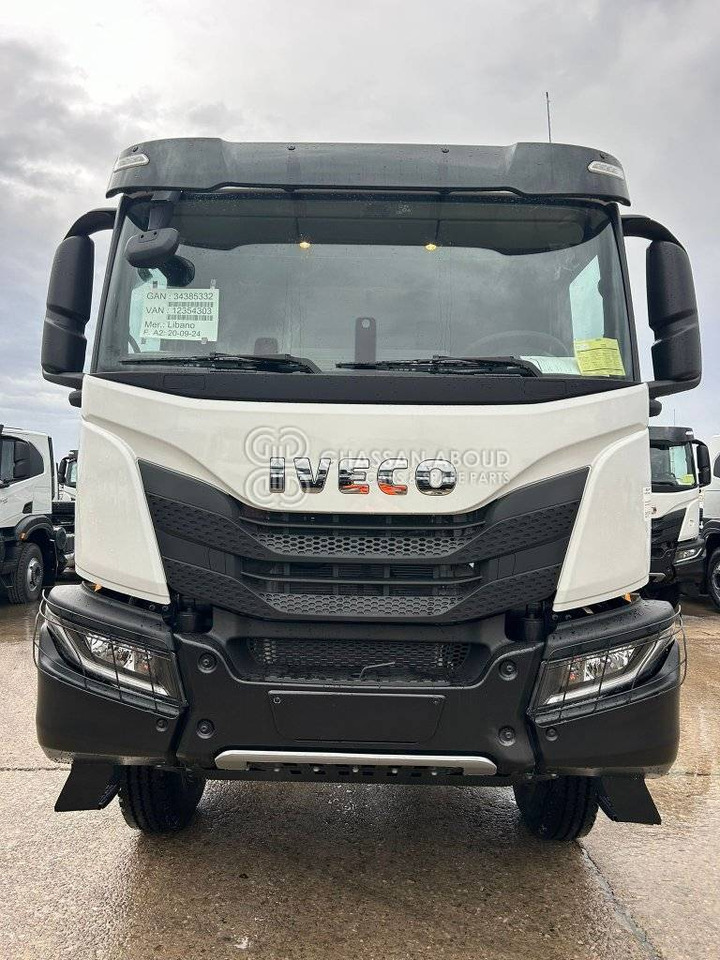 IVECO T-WAY Chassis 6×4 – GVW 33.5 Ton approx. (Tyres 12.00R20) Wheelbase 4200 MY25 - Caminhão chassi: foto 1 IVECO T-WAY Chassis 6×4 – GVW 33.5 Ton approx. (Tyres 12.00R20) Wheelbase 4200 MY25 - Caminhão chassi: foto 1
