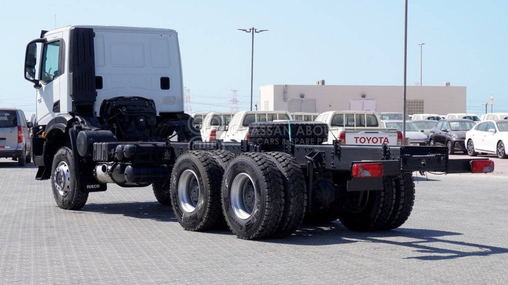 IVECO T-WAY Chassis 6×6 AD380T47WH WHEELBASE 4500 MY25 - Caminhão chassi: foto 4 IVECO T-WAY Chassis 6×6 AD380T47WH WHEELBASE 4500 MY25 - Caminhão chassi: foto 4