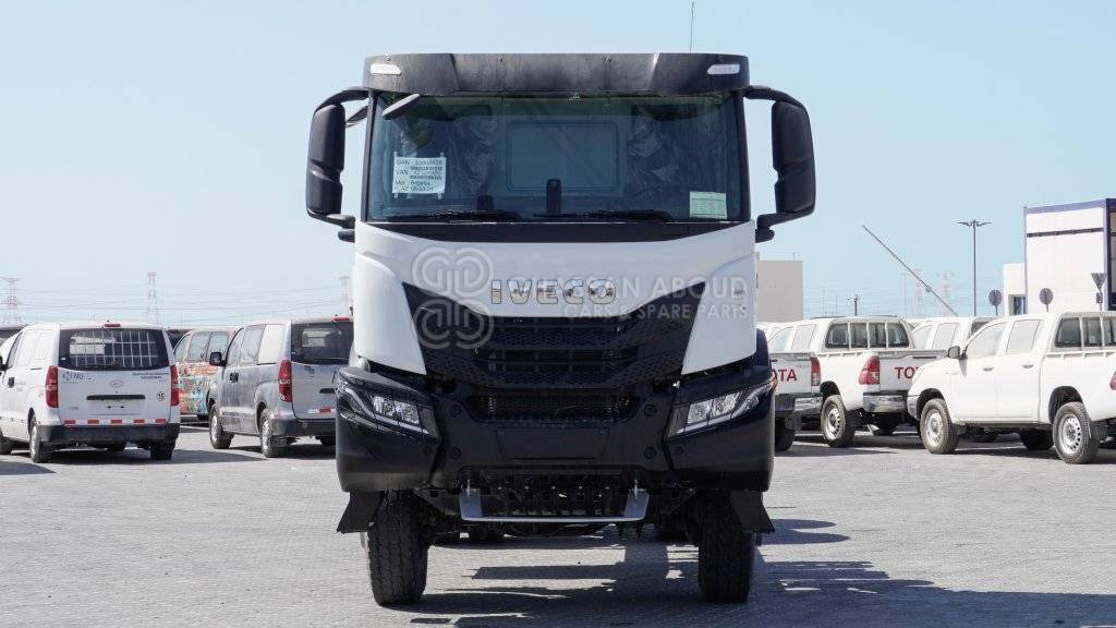 IVECO T-WAY Chassis 6×6 AD380T47WH WHEELBASE 4500 MY25 - Caminhão chassi: foto 2 IVECO T-WAY Chassis 6×6 AD380T47WH WHEELBASE 4500 MY25 - Caminhão chassi: foto 2