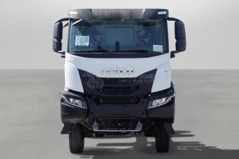 Iveco T-WAY AD380T47H 6X6 R22.5 Tyres Chassis - Caminhão chassi: foto 2 Iveco T-WAY AD380T47H 6X6 R22.5 Tyres Chassis - Caminhão chassi: foto 2