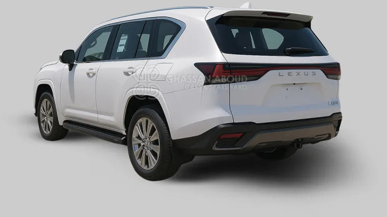 Lexus LX600 - SUV: foto 3 Lexus LX600 - SUV: foto 3