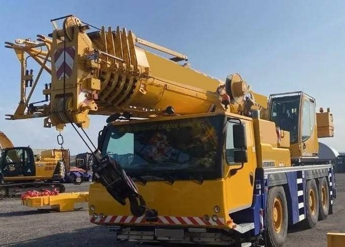 Liebherr LTM 1060-3.1 - Grua todo o terreno: foto 2 Liebherr LTM 1060-3.1 - Grua todo o terreno: foto 2