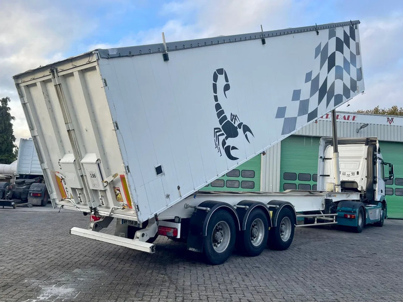 Benalu Grain 6580 kg, 65 m3 - Semireboque basculante: foto 4 Benalu Grain 6580 kg, 65 m3 - Semireboque basculante: foto 4