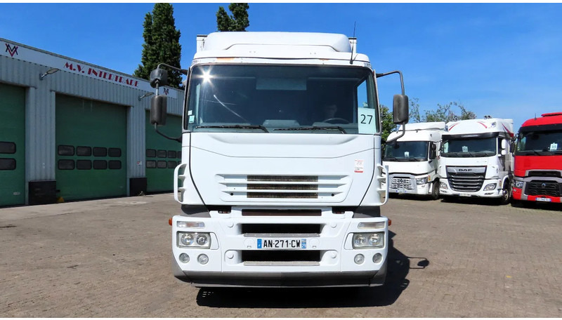 Iveco Stralis 310 8.60m box! Manual gerabox, Great state - Caminhão furgão: foto 3 Iveco Stralis 310 8.60m box! Manual gerabox, Great state - Caminhão furgão: foto 3