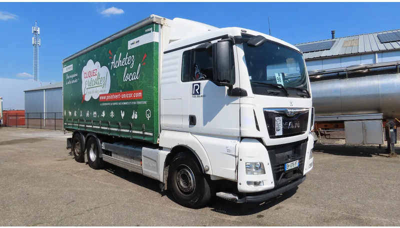 MAN TGX 26.480 446577 KM! RETARDER+ liftaxel + moving axel - Caminhão com lona: foto 1 MAN TGX 26.480 446577 KM! RETARDER+ liftaxel + moving axel - Caminhão com lona: foto 1