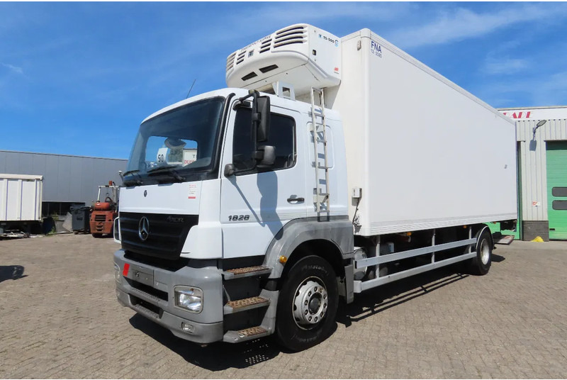 Mercedes-Benz Axor 1828 TK TS500, Lamberet. Very good condition - Caminhão frigorífico: foto 3 Mercedes-Benz Axor 1828 TK TS500, Lamberet. Very good condition - Caminhão frigorífico: foto 3