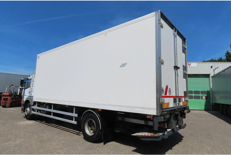 Mercedes-Benz Axor 1828 TK TS500, Lamberet. Very good condition - Caminhão frigorífico: foto 5 Mercedes-Benz Axor 1828 TK TS500, Lamberet. Very good condition - Caminhão frigorífico: foto 5