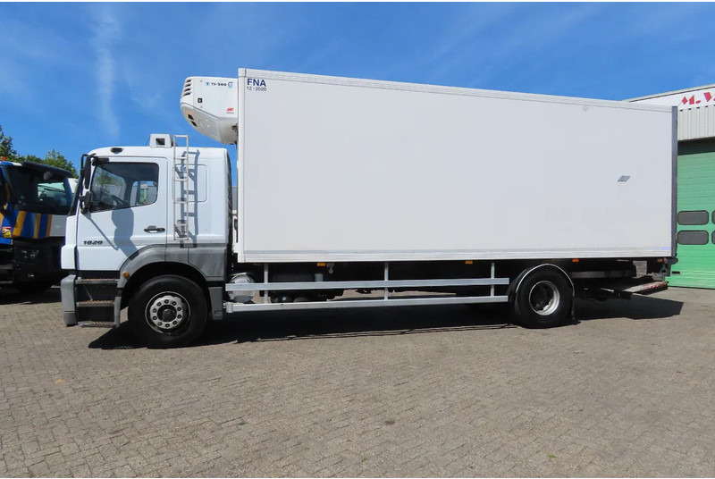 Mercedes-Benz Axor 1828 TK TS500, Lamberet. Very good condition - Caminhão frigorífico: foto 4 Mercedes-Benz Axor 1828 TK TS500, Lamberet. Very good condition - Caminhão frigorífico: foto 4