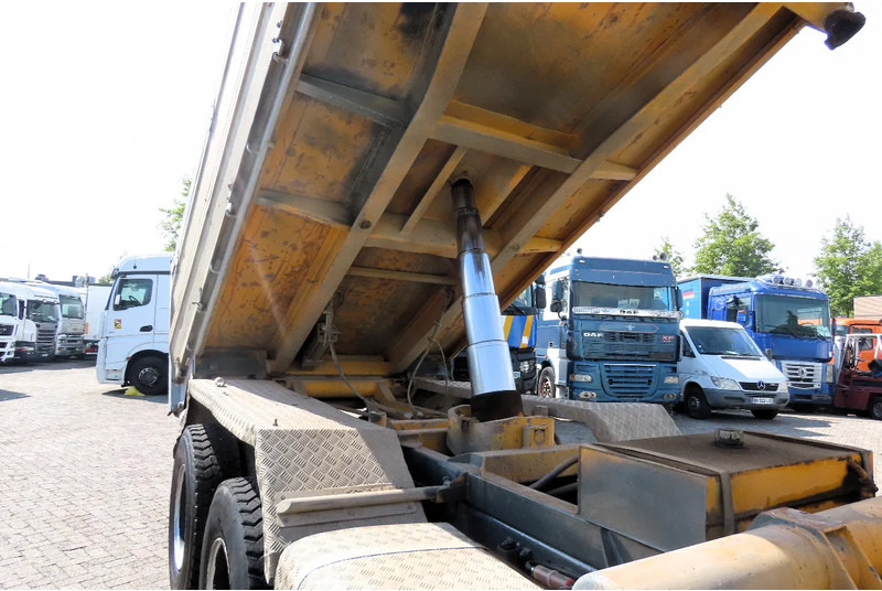 Caminhão basculante Scania 112 - 360 8x4,GREAT CONDITION! 100% VERY CLEAN: foto 17 Caminhão basculante Scania 112 - 360 8x4,GREAT CONDITION! 100% VERY CLEAN: foto 17