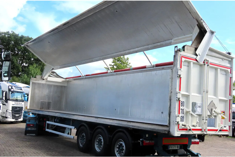 Socari 67,8 m3, left side opens, self pump tyres, etc - Semireboque basculante: foto 5 Socari 67,8 m3, left side opens, self pump tyres, etc - Semireboque basculante: foto 5