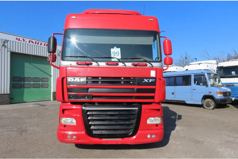 DAF XF 105.460 Euro5 evv, 2 beds, 2 tanks - Tractor: foto 3 DAF XF 105.460 Euro5 evv, 2 beds, 2 tanks - Tractor: foto 3