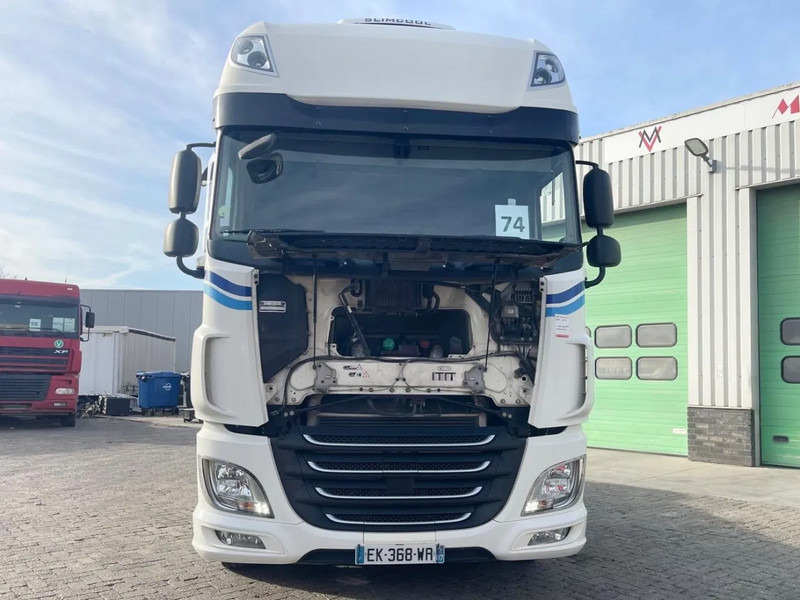DAF XF 510 MANUAL GEARBOX! PARKING AIRCO, FRIGO - Tractor: foto 3 DAF XF 510 MANUAL GEARBOX! PARKING AIRCO, FRIGO - Tractor: foto 3