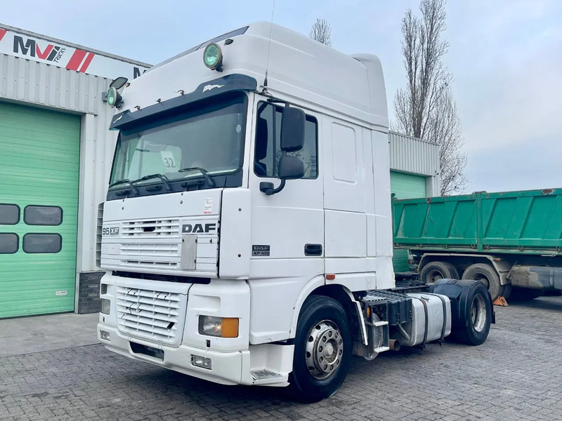 DAF XF 95.430 Manual , EUR4 - Tractor: foto 2 DAF XF 95.430 Manual , EUR4 - Tractor: foto 2