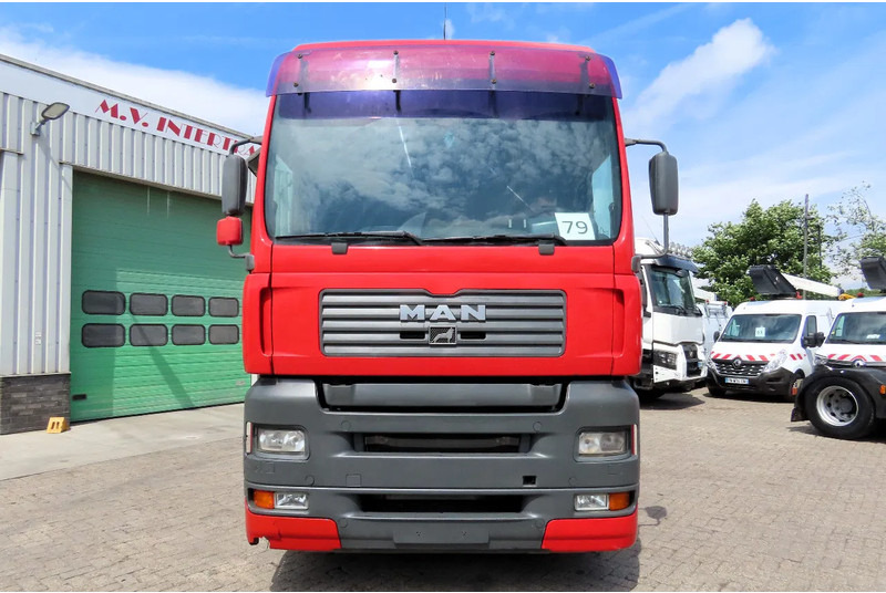 MAN TGA 18.410 Manual gearbox, Manual pomp, PTO, HYDRAULIC - Tractor: foto 2 MAN TGA 18.410 Manual gearbox, Manual pomp, PTO, HYDRAULIC - Tractor: foto 2