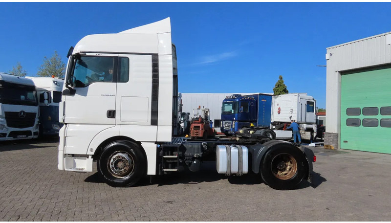 MAN TGX 14.440 RETARDER, 2 tanks, GREAT CONDITION! - Tractor: foto 4 MAN TGX 14.440 RETARDER, 2 tanks, GREAT CONDITION! - Tractor: foto 4