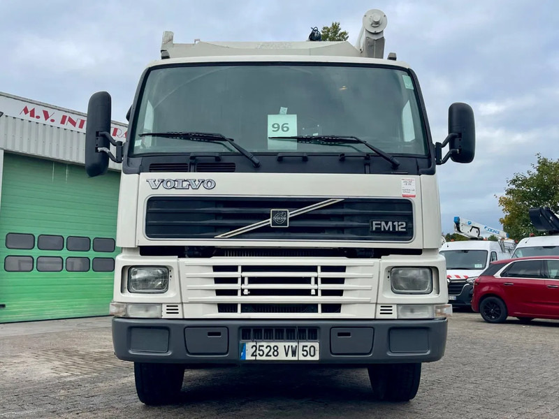 Volvo FM 12.380 8X4 SILO AUGER / AIR GREAT CONDITION / fully serviced! - Caminhão tanque: foto 3 Volvo FM 12.380 8X4 SILO AUGER / AIR GREAT CONDITION / fully serviced! - Caminhão tanque: foto 3