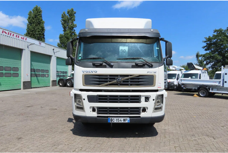 Volvo FM 12.380 8x4 FULL SPRING. 100% condition! - Caminhão chassi: foto 4 Volvo FM 12.380 8x4 FULL SPRING. 100% condition! - Caminhão chassi: foto 4