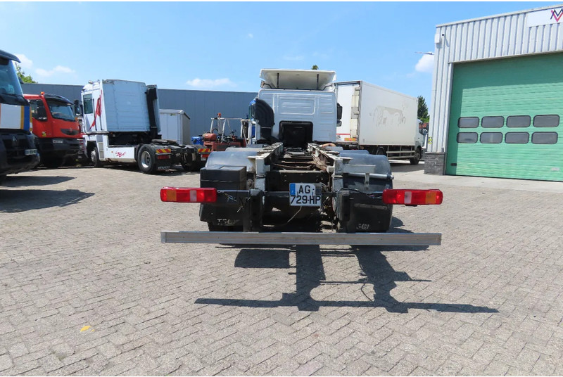 Volvo FM 380 8x4 FULL SPRING. 100% condition! - Caminhão chassi: foto 5 Volvo FM 380 8x4 FULL SPRING. 100% condition! - Caminhão chassi: foto 5